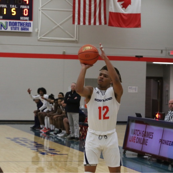 Meet your Posher, Malic - Picture 8 of 15